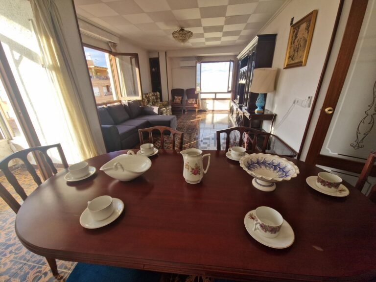 Salón comedor del piso de alquiler de temporada en Nules
